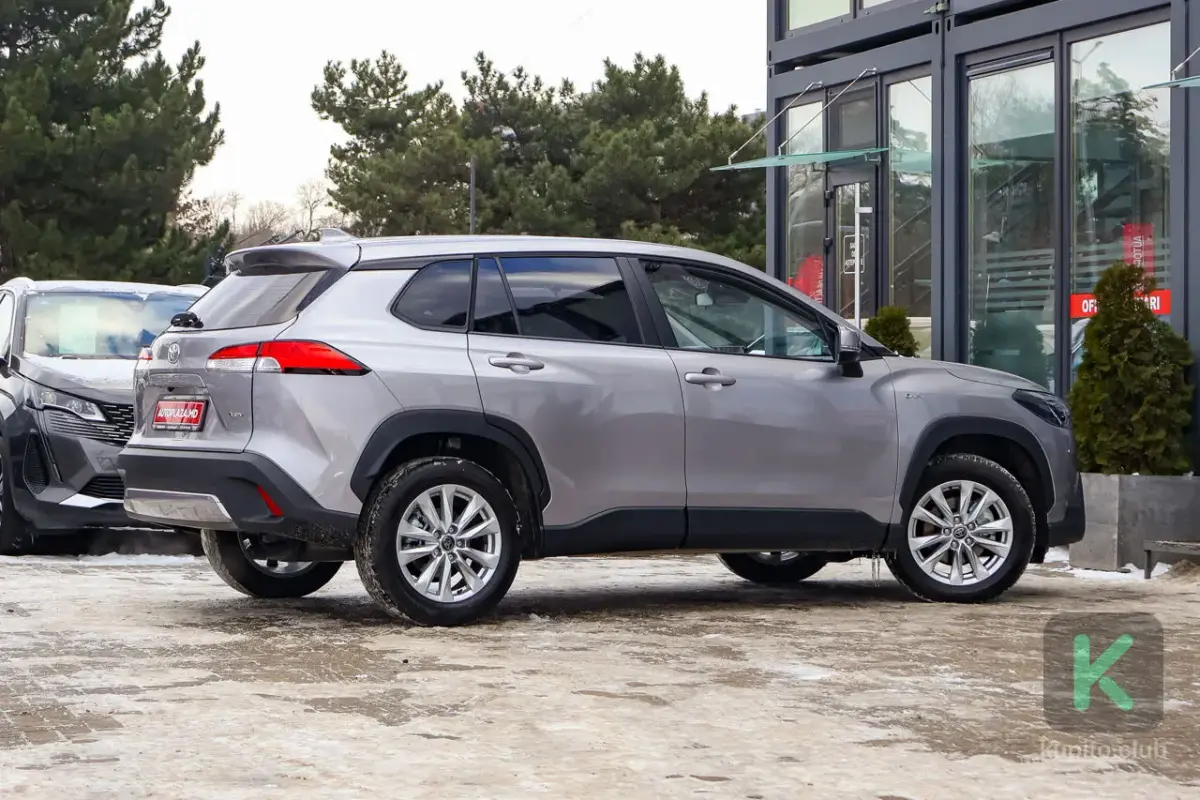 Toyota Corolla Cross 2025 (Automată) - Toyota Corolla Cross 2025 - Chișinău - Imagine 3 din 12