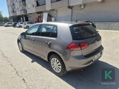 Volkswagen Golf 2015 (Мануелна) - Volkswagen Golf 2015 - Радовиш - Слика 4 од 9