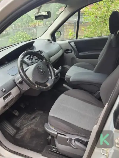 Renault Grand Scenic 2004 (Мануелна) - Renault Grand Scenic 2004 - Пробиштип - Слика 3 од 8